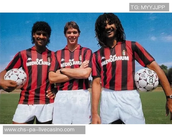 足球元老赛重燃激情昔日球星再聚首展现风采与友谊 足球元老赛重燃激情昔日球星再聚首展现风采与友谊